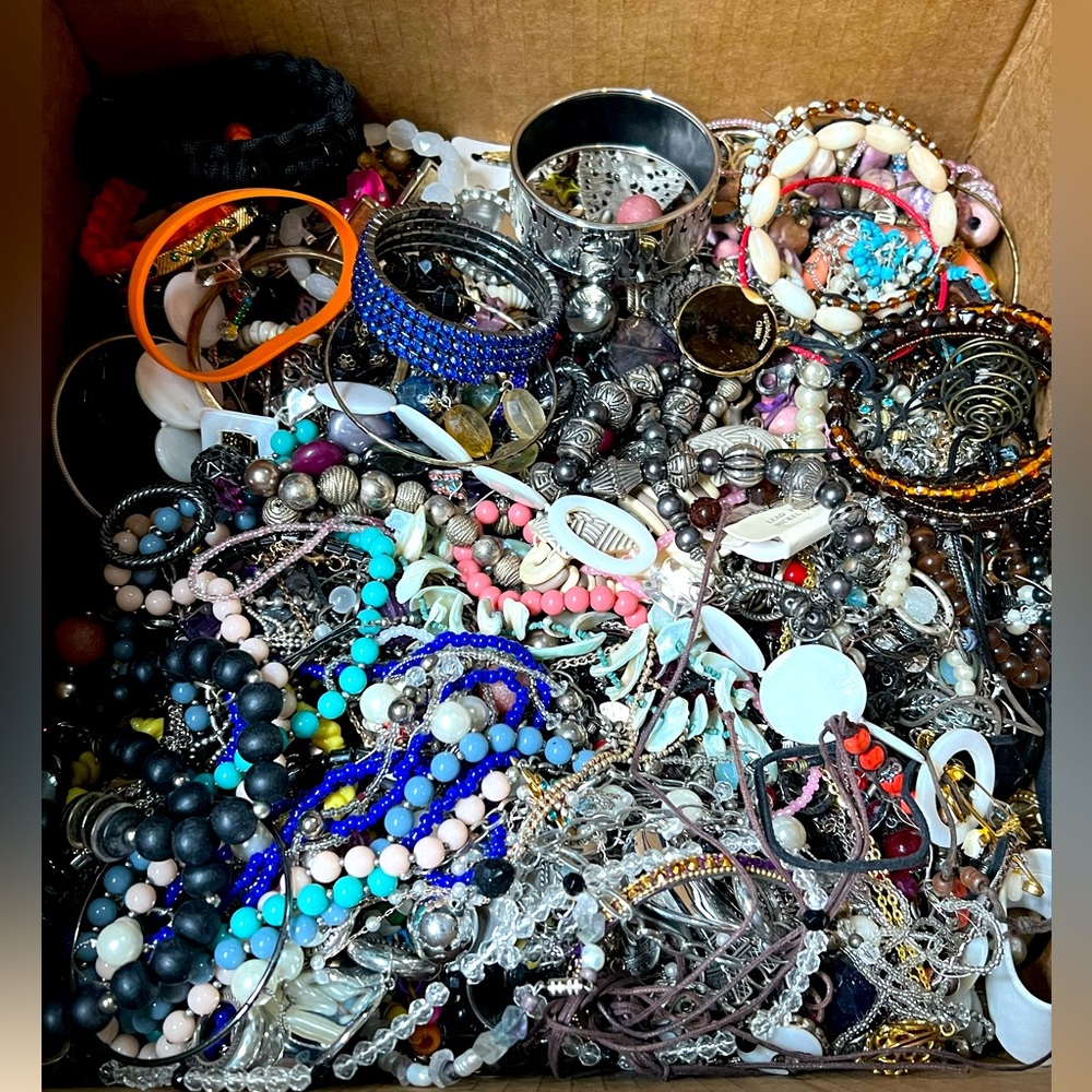 Huge jewelry lot of 5lb of misc jewelry pieces for crafting or repurposing.